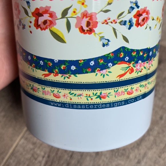 Floral thermos with cup - Picture 5 of 9